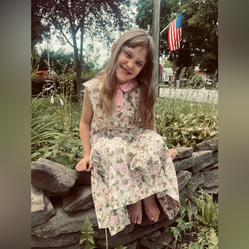 Girls vintage dress